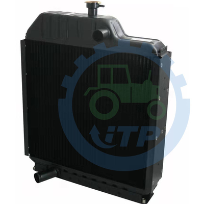 067327T1 067323T1 425 radiateur de 435 de Massey Ferguson pièces de tracteur