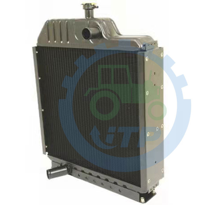 067327T1 067323T1 425 radiateur de 435 de Massey Ferguson pièces de tracteur