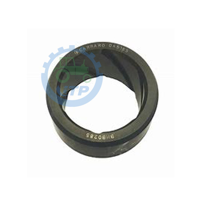 5300 pièces de rechange de tracteur pour  Upper Kingpin Bushing R204271 87310767 R113780